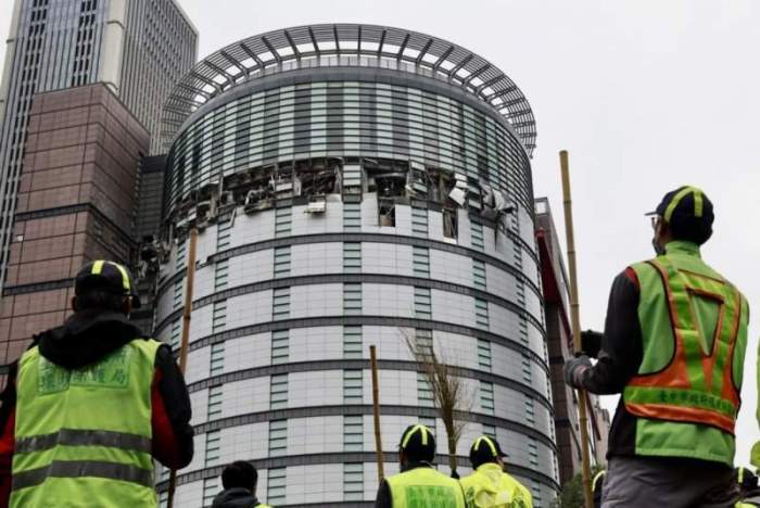 Gas explosion at Taiwan shopping mall leaves five dead, 26 injured 