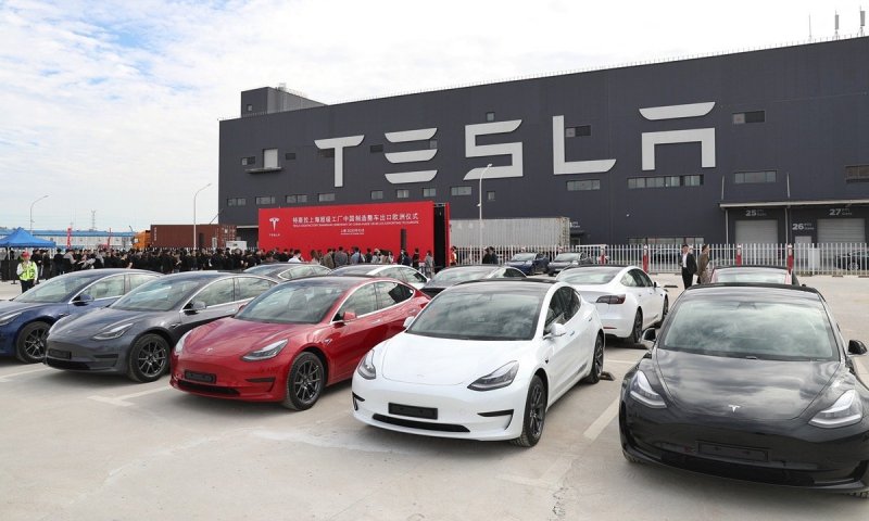 Tesla launches advanced self-driving features in China