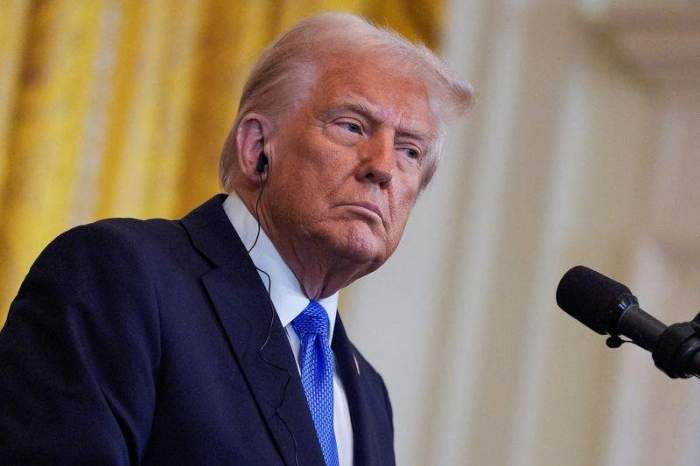 Trump dismisses US Archivist, moves to shake up Kennedy Center 