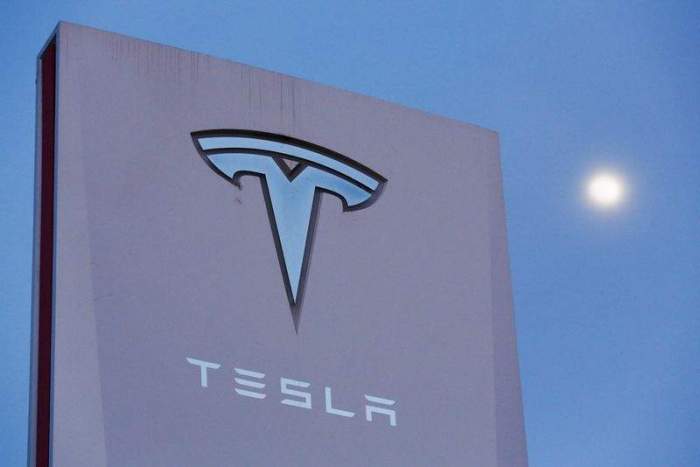 Tesla begins hiring in India after Modi meets Musk 