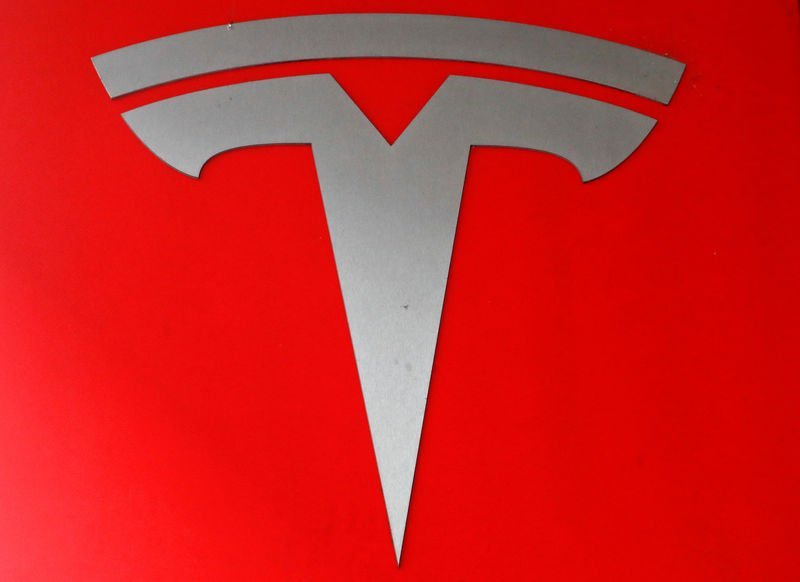 Tesla stock crashes further as Europe sales slump 45% in January 