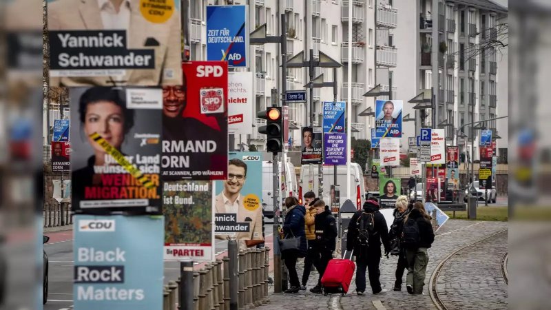 German voters voice concerns over economy and far-right ahead of election 