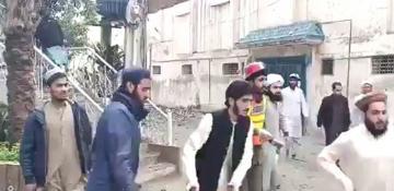 Bomb blast at Pakistan’s Islamic seminary claims at least 6 lives  -UPDATED/VIDEO 