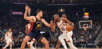 Suns dominate Warriors 130-105 with big performances from Booker, Durant