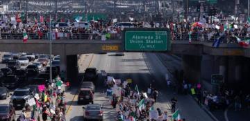 Thousands protest in downtown Los Angeles against ICE raids, deportations -  VIDEO 