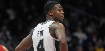 De'Aaron Fox's game-winning 3-pointer comes a fraction of a second too late 