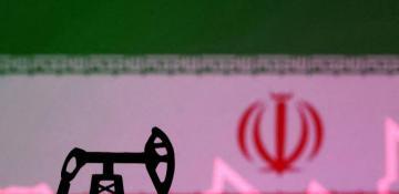Iran not to give in to Western sanctions: president 