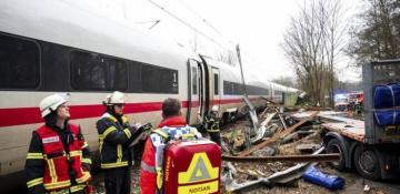 One dead, over a dozen injured as train collides with truck in Germany 