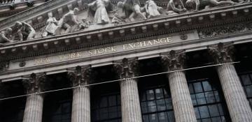 S&P 500 sets new record closing high amid volatile market conditions