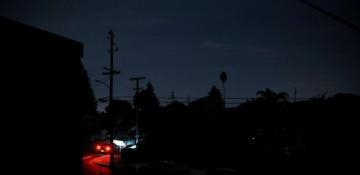 Chile capital plunged into darkness:  power outage 