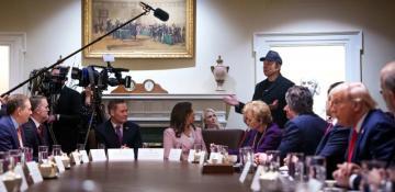 Trump announces 25% tariffs on EU during Cabinet meeting 