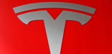 Tesla stock crashes further as Europe sales slump 45% in January 