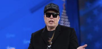 Petition urging the Prime Minister to revoke Elon Musk's Canadian citizenship gains traction