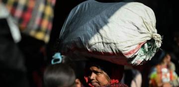 Stampede at Indian train station kills 18 as crowds rush to Hindu mega-festival  -VIDEO 