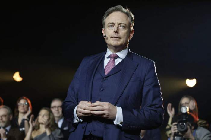 Belgium poised for new government after months of talks - VRT News 