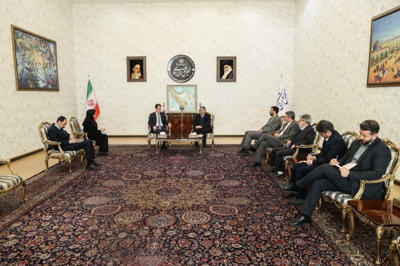Azerbaijan, Iran discuss interparliamentary ties 