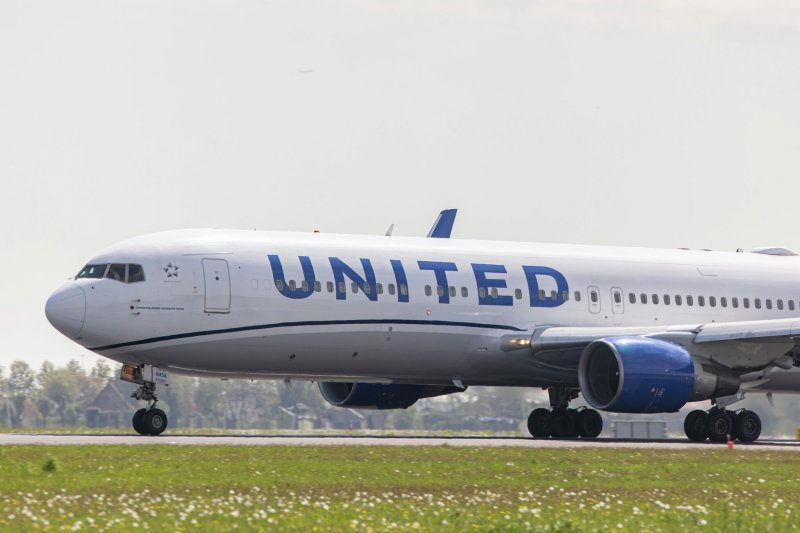 Five injured as United Airlines flight hits turbulence, makes emergency landing