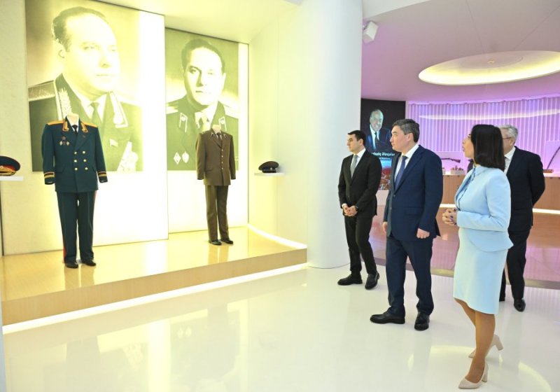 2025/03/17410-13928113464.jpg + Kazakh Prime Minister visits Heydar Aliyev Center in Baku News about - Kazakh Prime Minister visits Heydar Aliyev Center in Baku