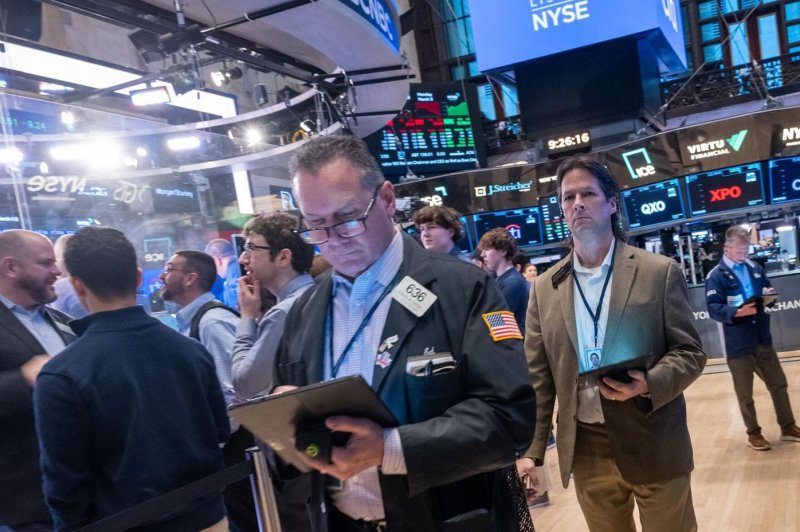 Dow tumbles 650 points as Trump confirms tariffs on Mexico and Canada will start Tuesday