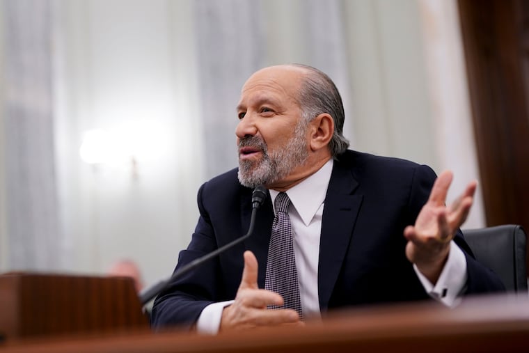 Trump may unveil tariff relief path for Mexico, Canada as soon as tomorrow: Lutnik 