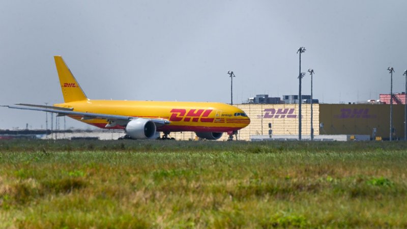 Germany's DHL plans to cut 8,000 jobs this year