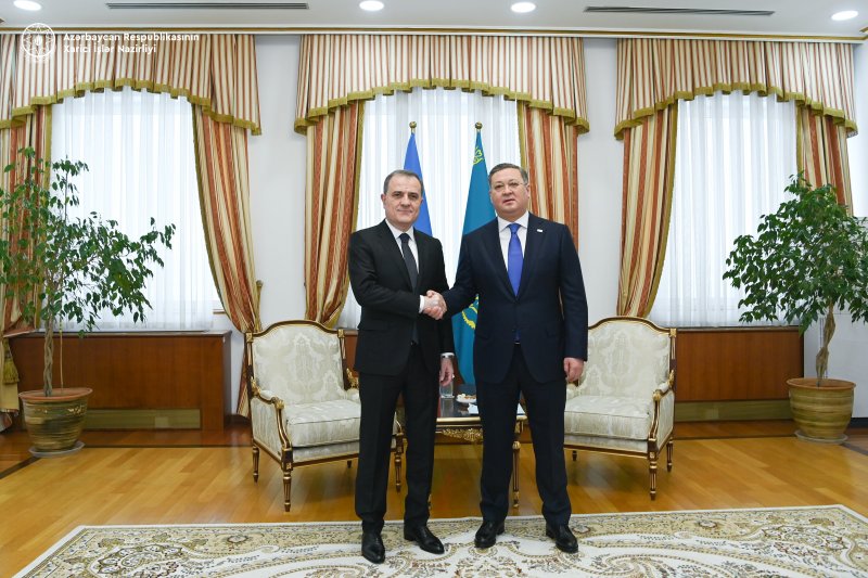 Azerbaijani, Kazakh foreign ministries sign joint action plan