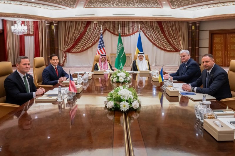 US-Ukraine talks start in Saudi Arabia  VIDEO 