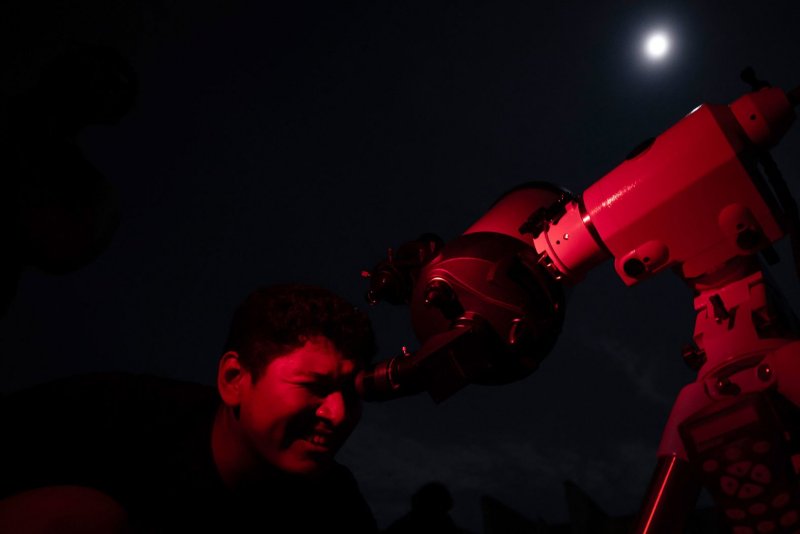 News about -  In photos:  Blood moon lights up the sky in stunning lunar eclipse display