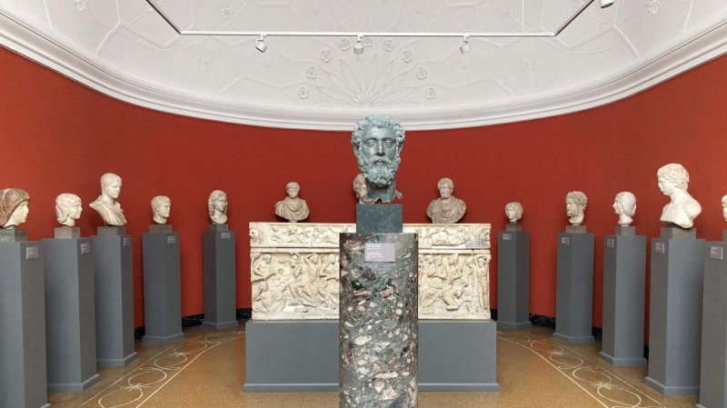 Türkiye recovers Roman bust, ancient plates from Denmark 