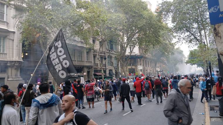 Resistance in Argentina exploits rifts in Javier Milei’s government 