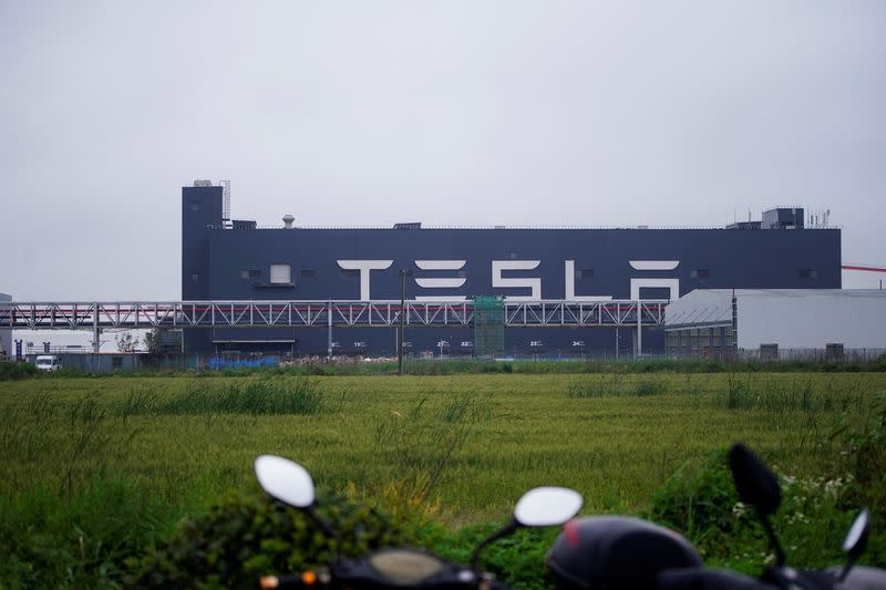 Tesla's new Shanghai Megafactory starts exporting energy-storage batteries 