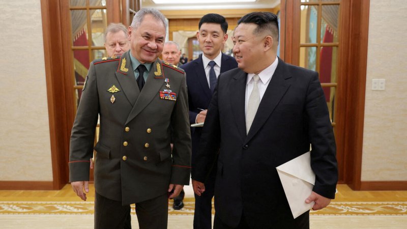 Shoigu hands over message from Putin to North Korea’s Kim 