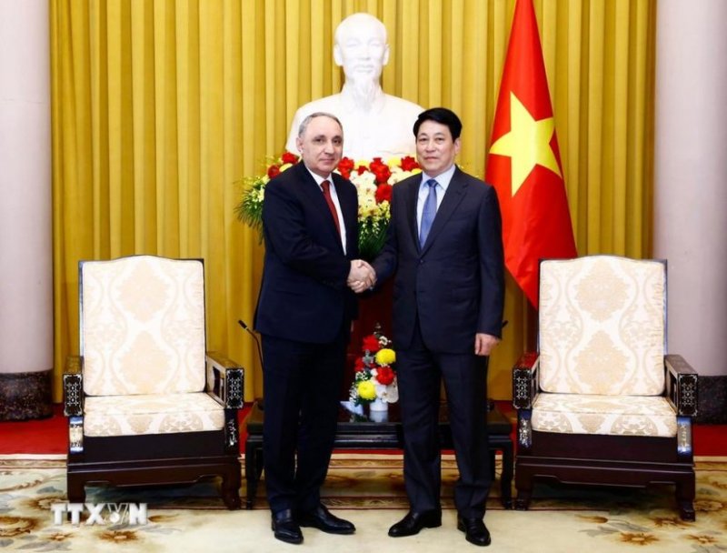 Azerbaijan's Prosecutor General visits Vietnam 