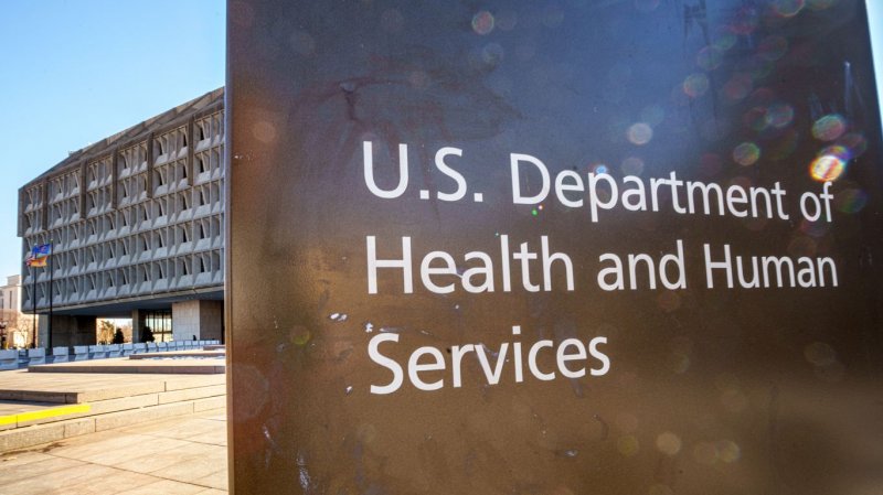 US health department plans to cut 10,000 jobs