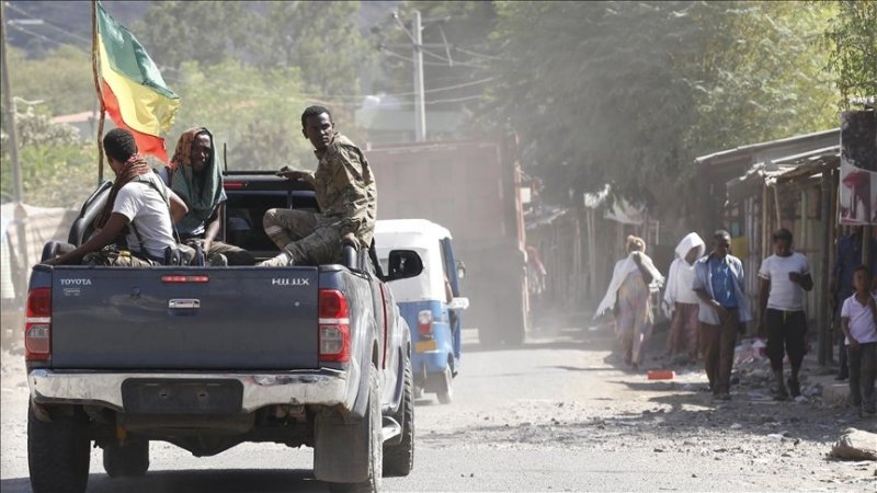 Rival forces capture mayor's office in key Ethiopian town, escalating fears of fresh conflict