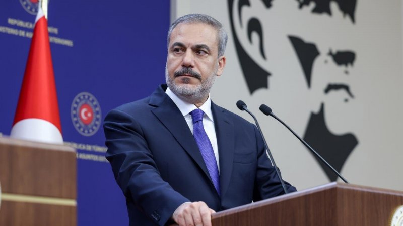 Türkiye's foreign minister set to join Ukraine meeting in London 