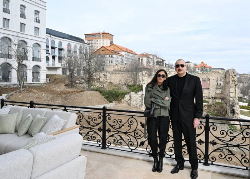 2025/03/4-1743079976.jpg + Azerbaijani president and first lady inspect construction work in Shusha News about - Azerbaijani president and first lady inspect construction work in Shusha