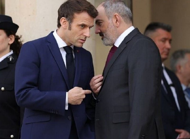 Pashinyan informed Macron about the completion of the approval of the text of the peace treaty between Baku and Yerevan 