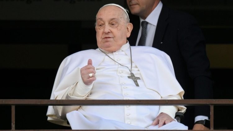 Pope Francis released from hospital 