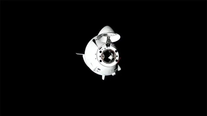 SpaceX Dragon docks at ISS to return NASA astronauts