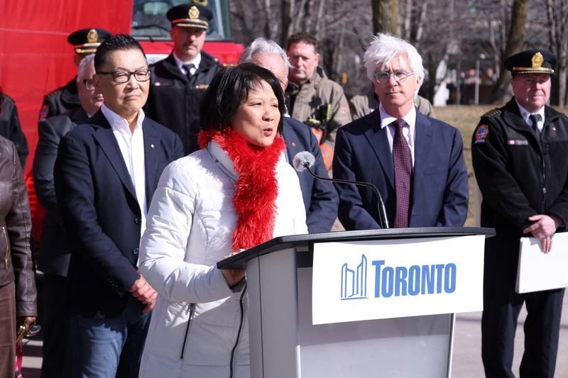 Toronto excludes Tesla from EV incentive due to US trade war 