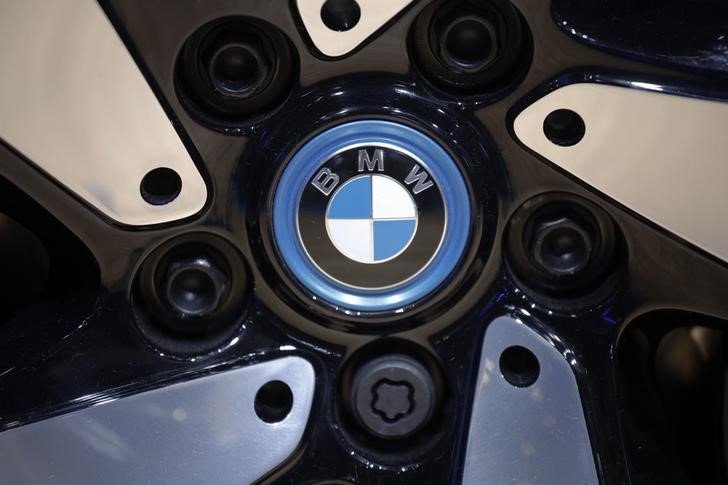 BMW shares down as revenue drops 8.4%, profitability weakens 