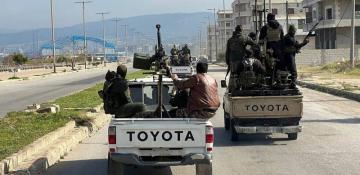 Clashes between Syrian government forces and Assad loyalists leave over 200 dead