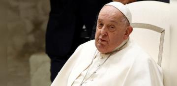 Pope recovering from pneumonia after three weeks in hospital 