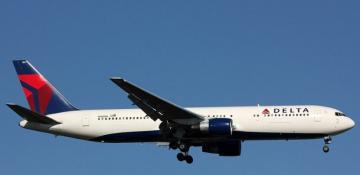 Delta plane, US Air Force jet narrowly avoid midair collision near Washington DC
