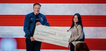 Elon Musk gives away $1M cheques ahead of Wisconsin's Supreme Court election  VIDEO 