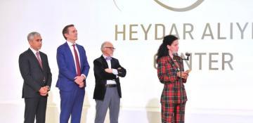 Italian sculptor's exhibition 