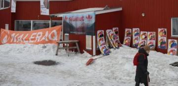 Greenland goes to polls in vote dominated by Trump and independence 