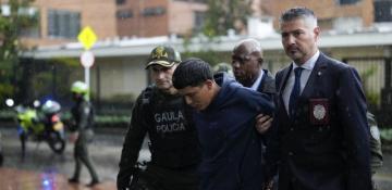 Trump administration deports hundreds of criminal gang members from Venezuela despite court order to halt removals