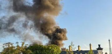 Fire erupts at Disney's EPCOT theme park in Orlando  VIDEO 